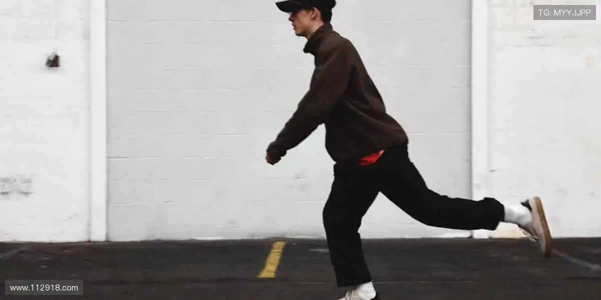 📱随时随地,高清流畅,把赛场装进口袋!